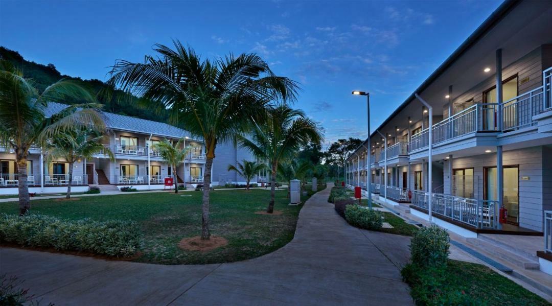 Royale Chulan Cherating Chalet Экстерьер фото